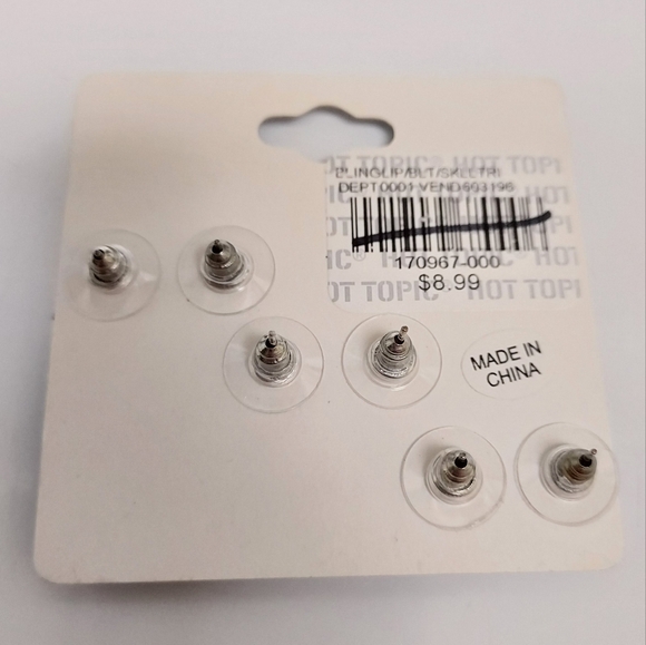 ☠️ Hot Topic silver earrings set skulls, lightning bolts rhinestone kiss lips - Picture 4 of 4